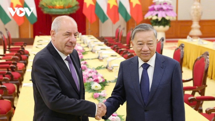 Party leader welcomes Hungarian President